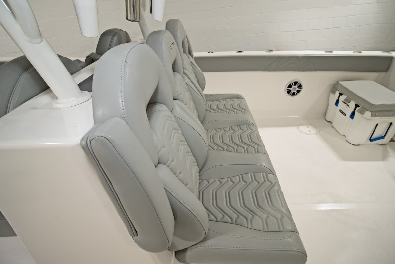 2023 Twin Vee 340 GFX