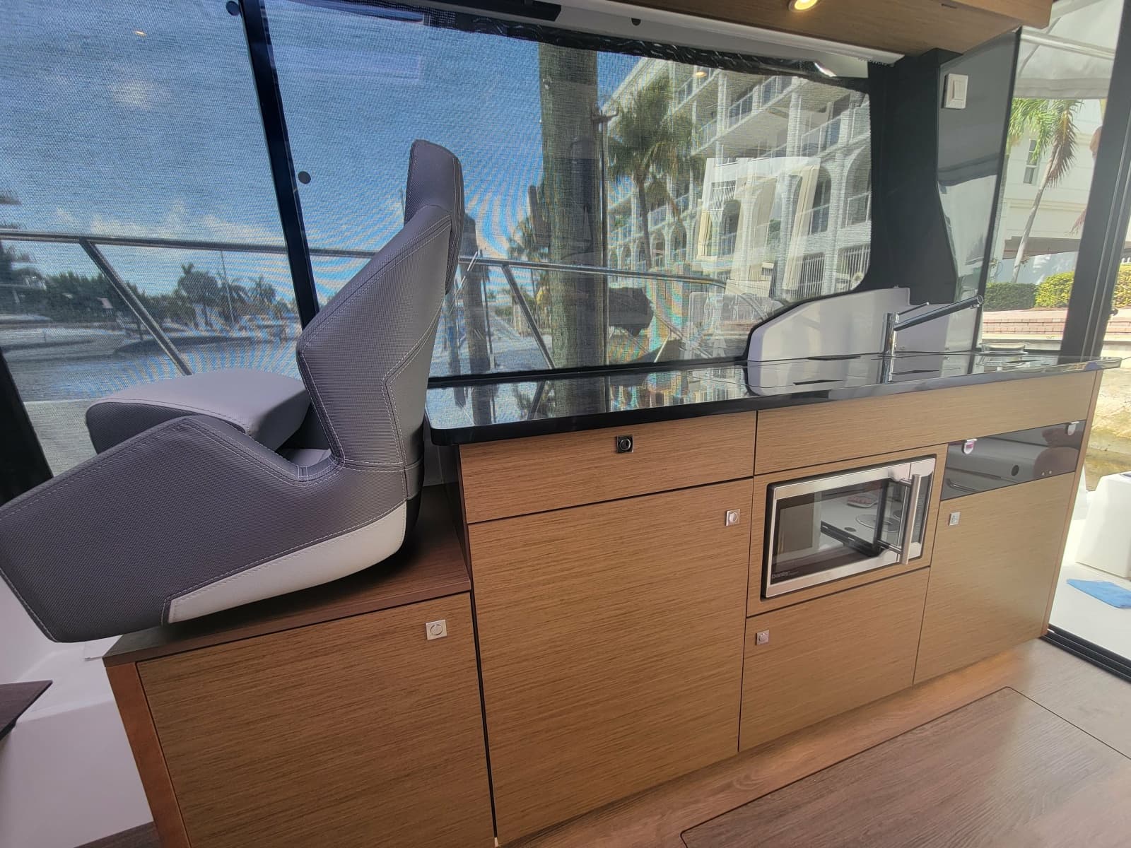 2020 Jeanneau NC 1095 Coupe