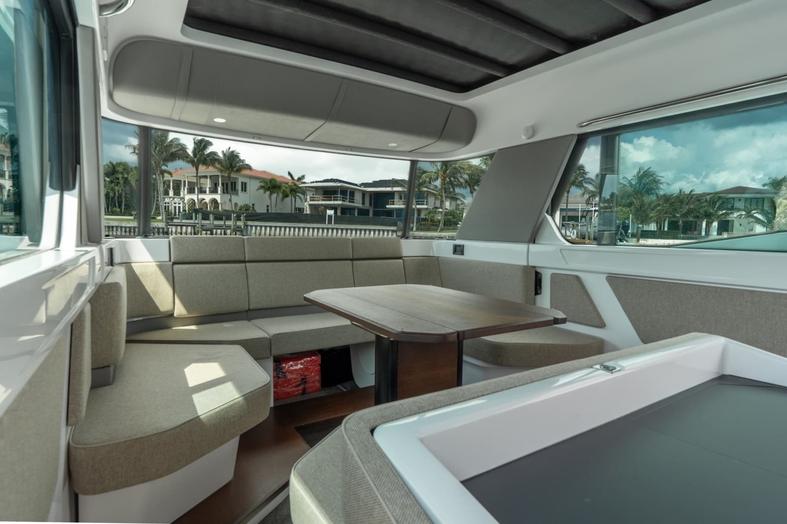 2024 Axopar 45 XC Cross Cabin