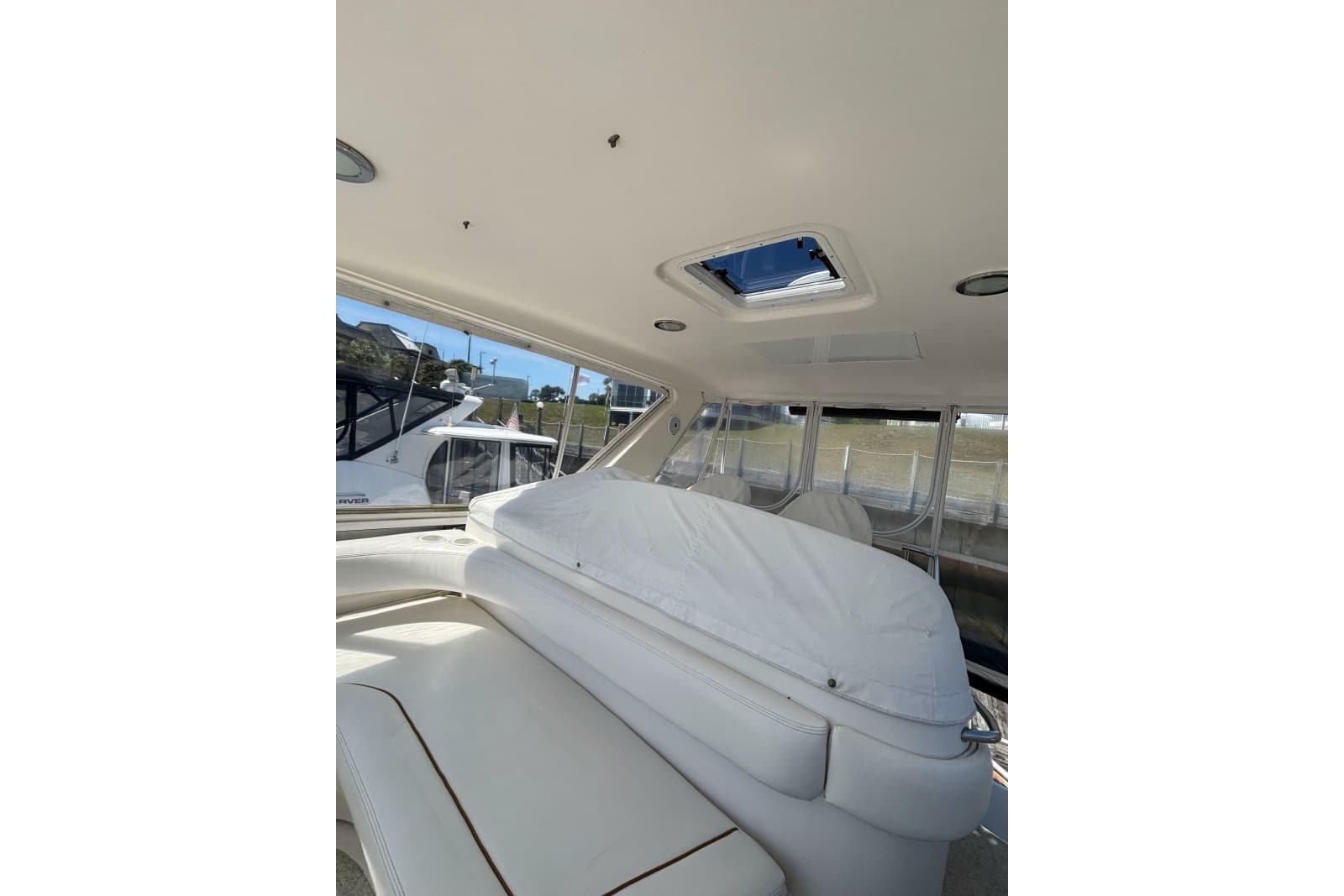 1999 Sea Ray 480 Sedan Bridge