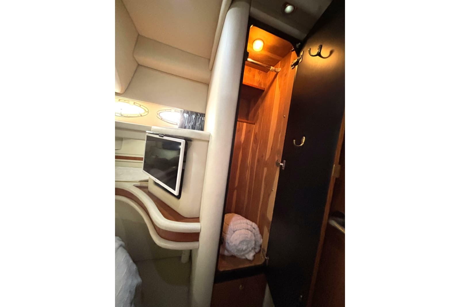 1999 Sea Ray 480 Sedan Bridge