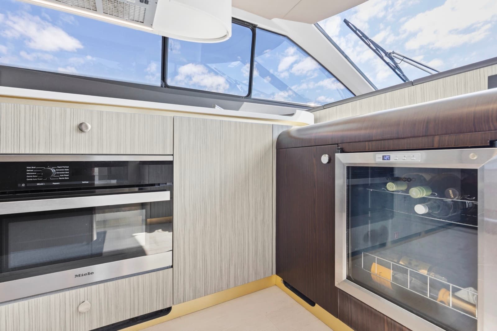 2019 Azimut 60 FLY