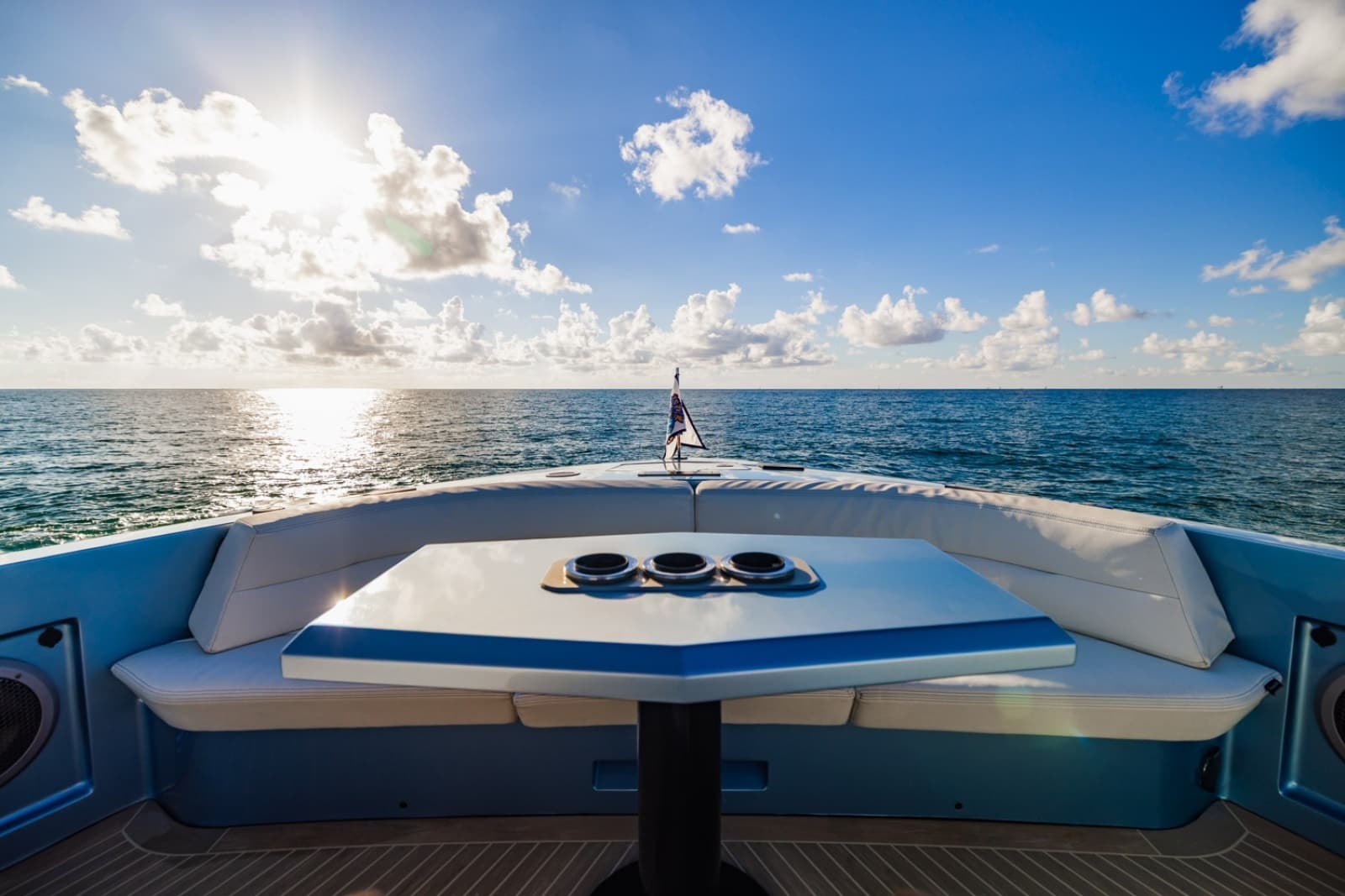 2019 Vanquish Yachts VQ58