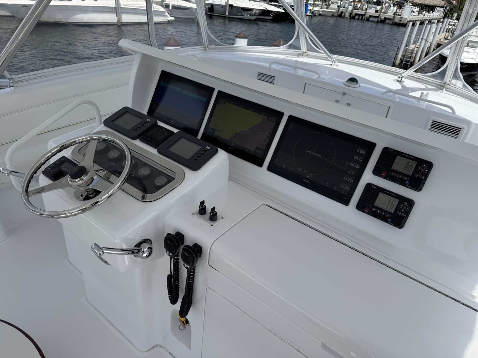 2004 Hatteras 