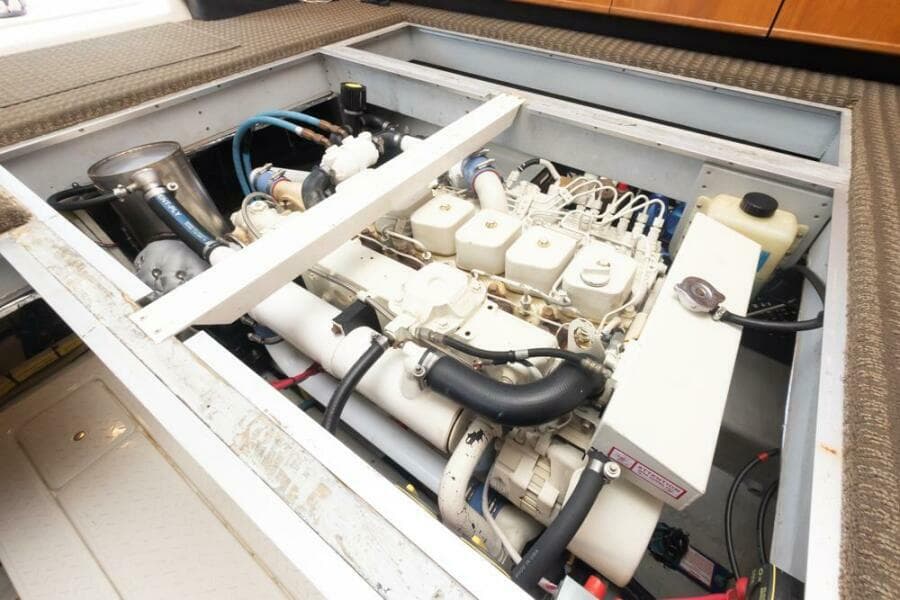2004 Meridian 490 Pilothouse