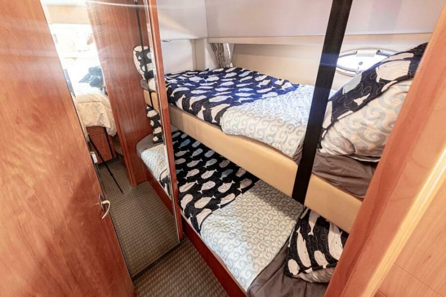 2004 Meridian 490 Pilothouse