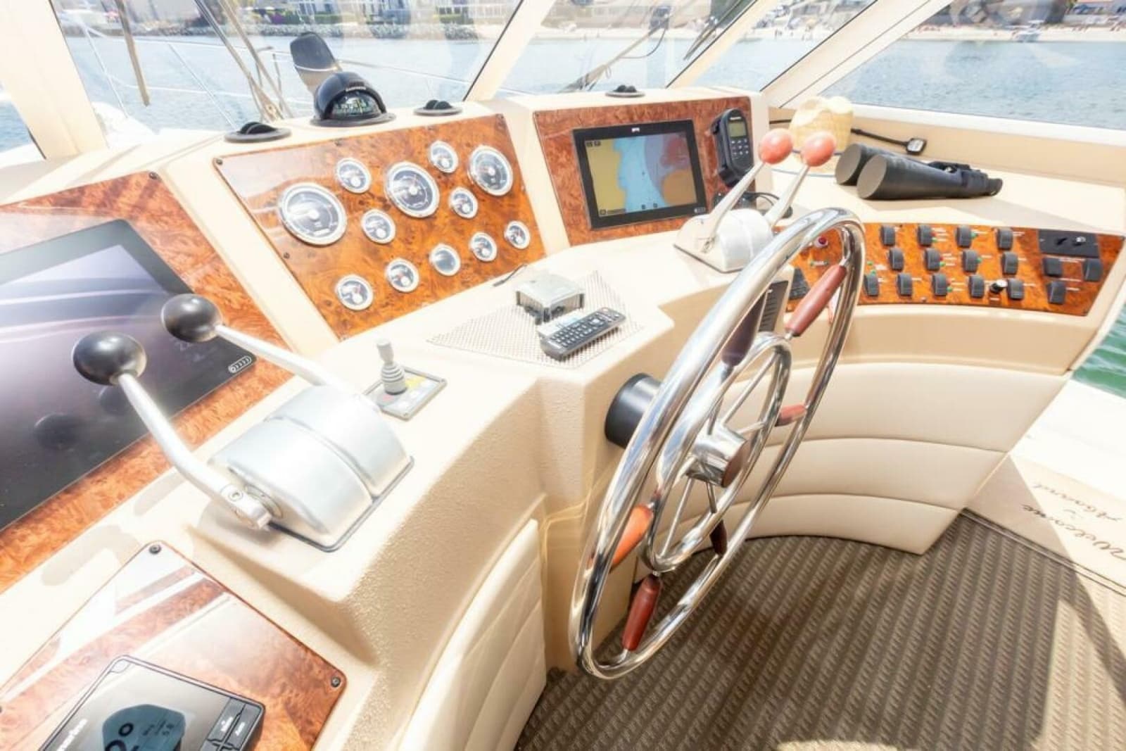 2004 Meridian 490 Pilothouse