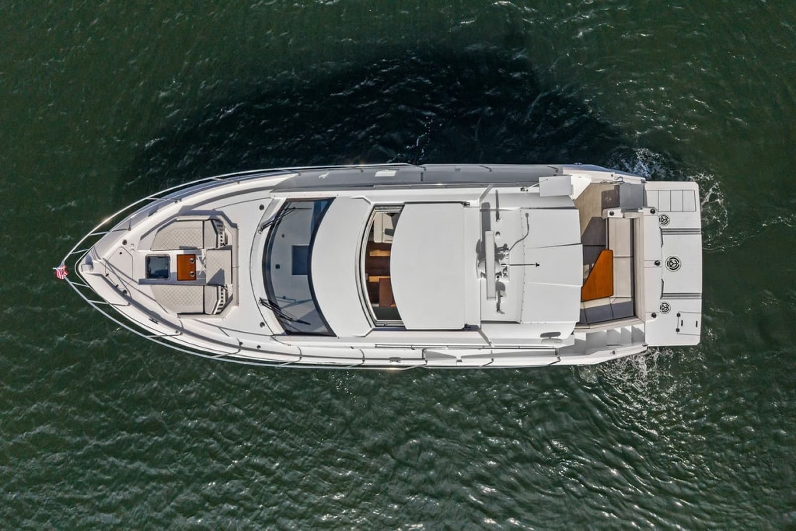 2022 Cruisers Yachts 46 CANTIUS
