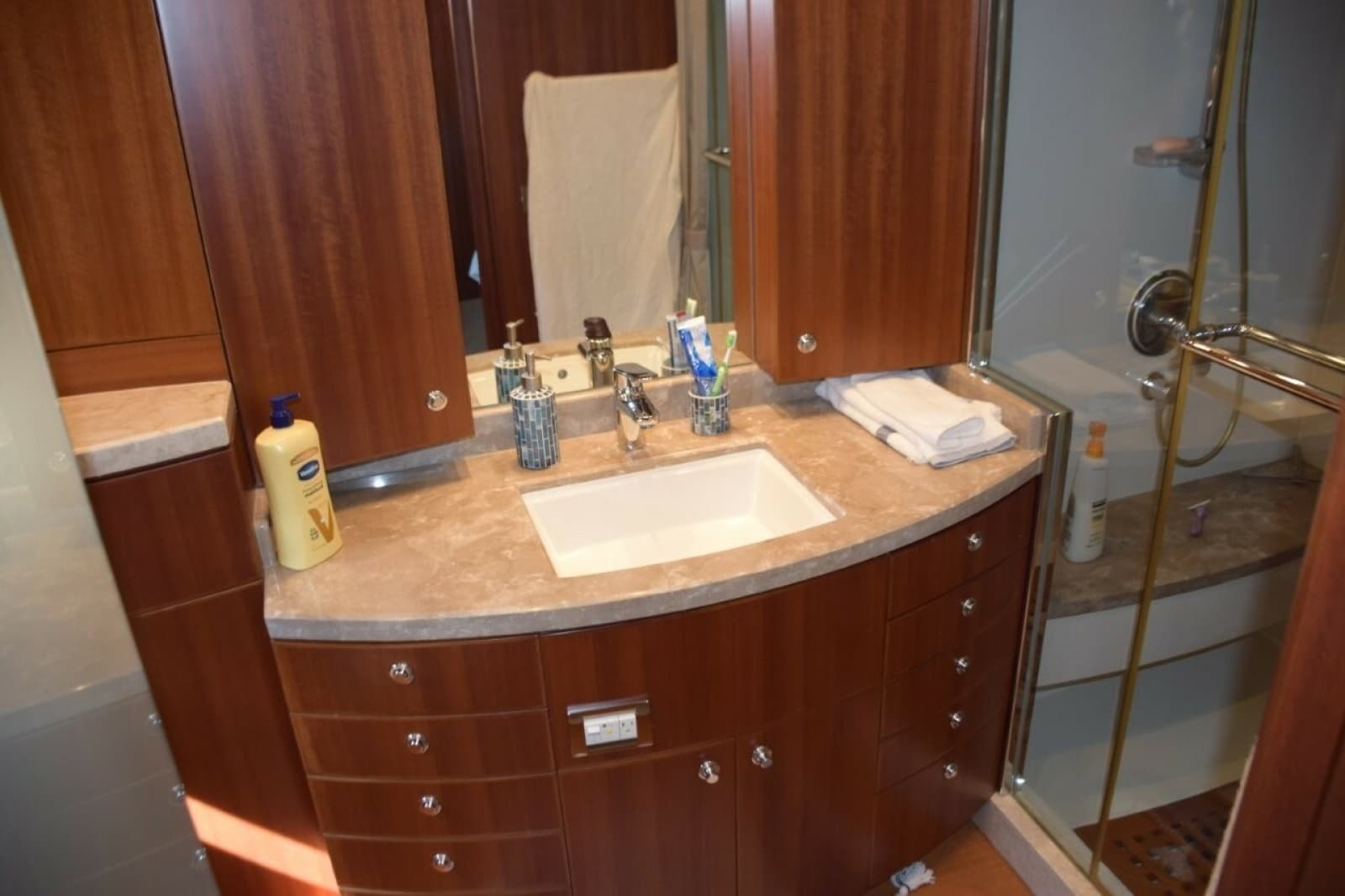 Master Stateroom Vanity, starboard