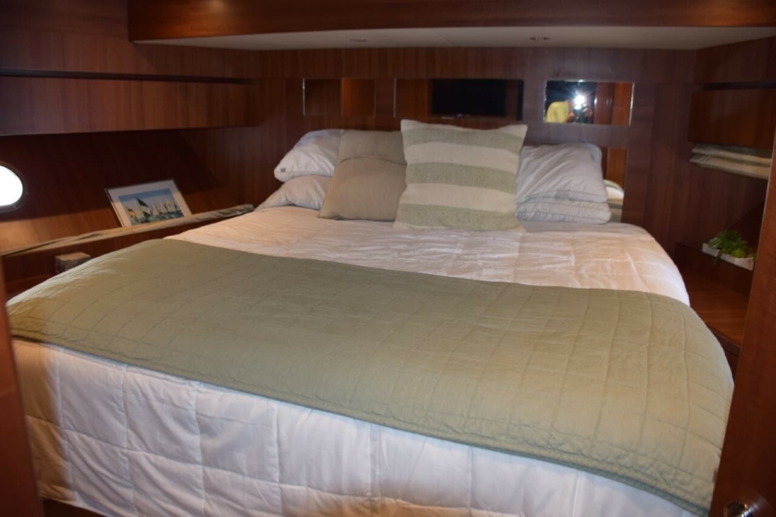 Forward VIP stateroom