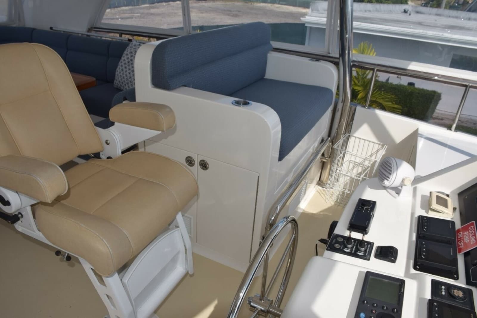 Captain Chair and Companion bench