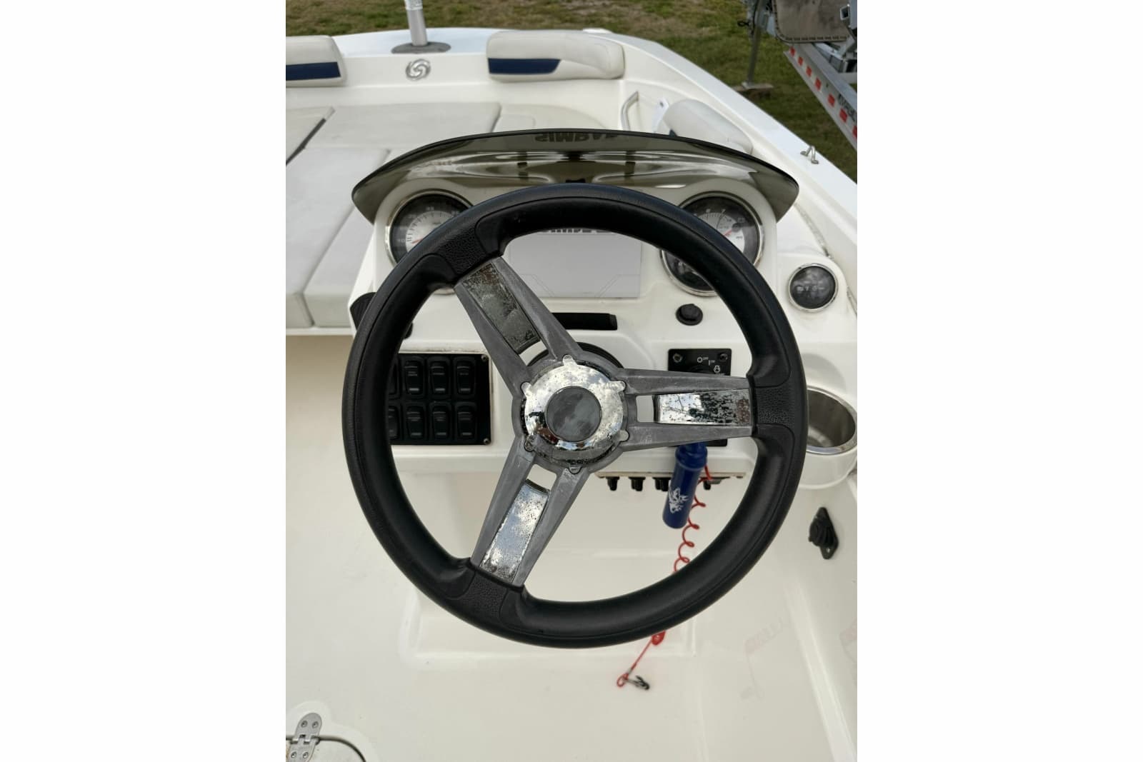 2020 Hurricane SunDeck Sport 185 OB