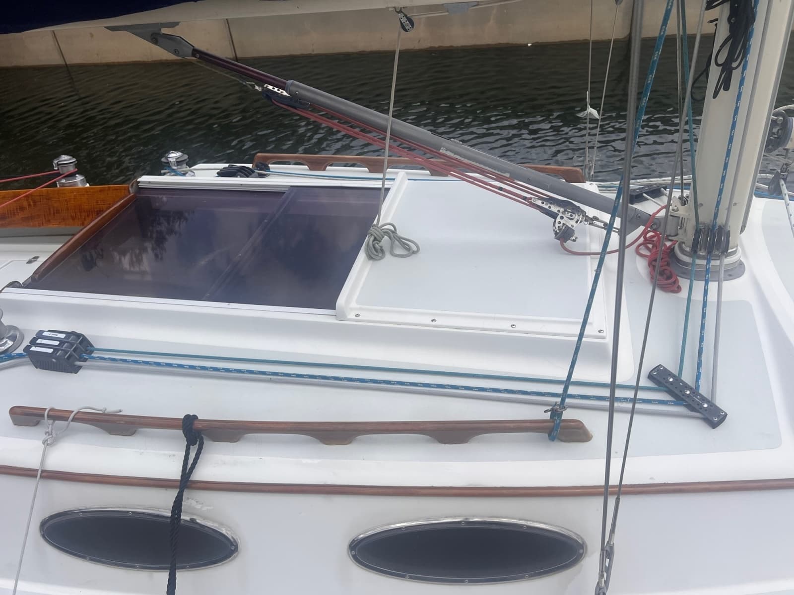 1998 Alerion Express