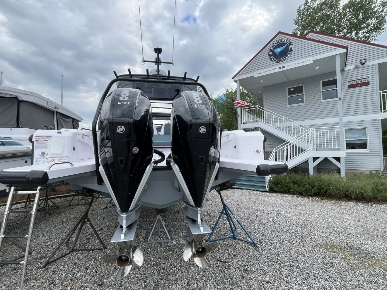 2025 Axopar 37 Sun Top