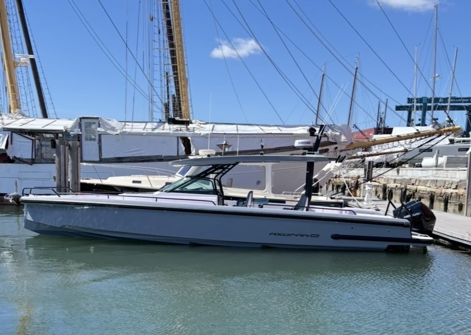 2025 Axopar 37 Sun Top