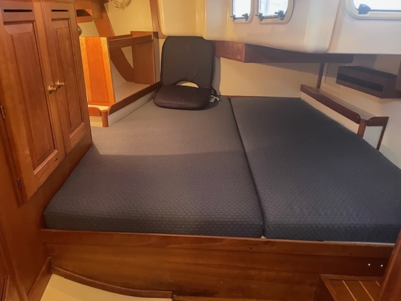 2001 Tartan 3700