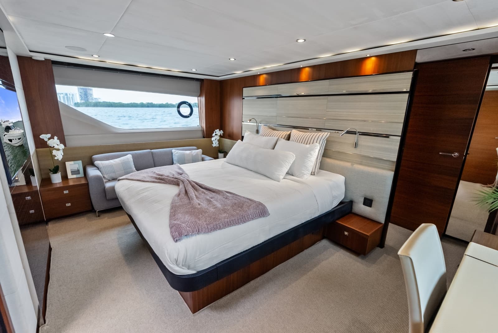 2014 Princess S72