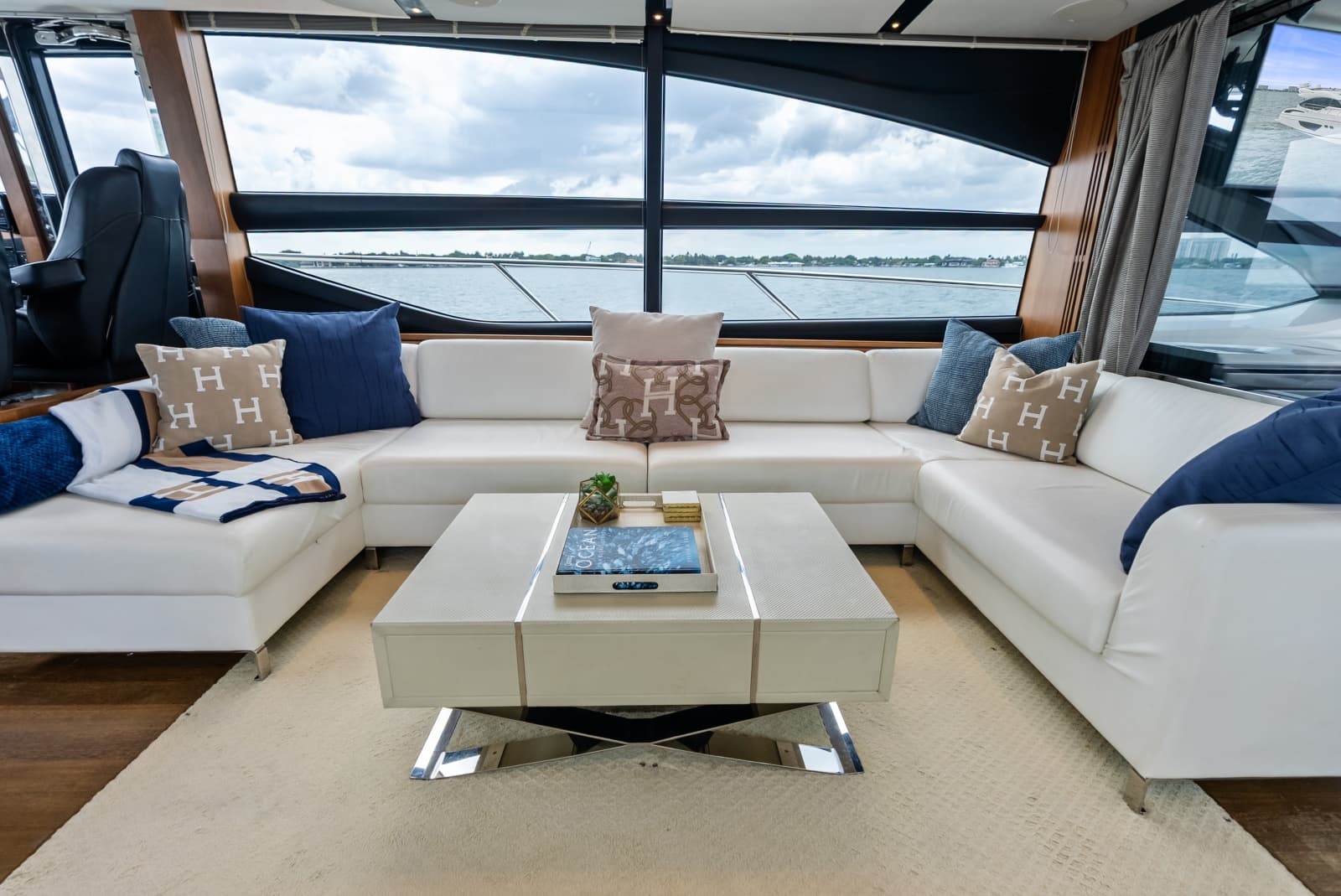 2014 Princess S72