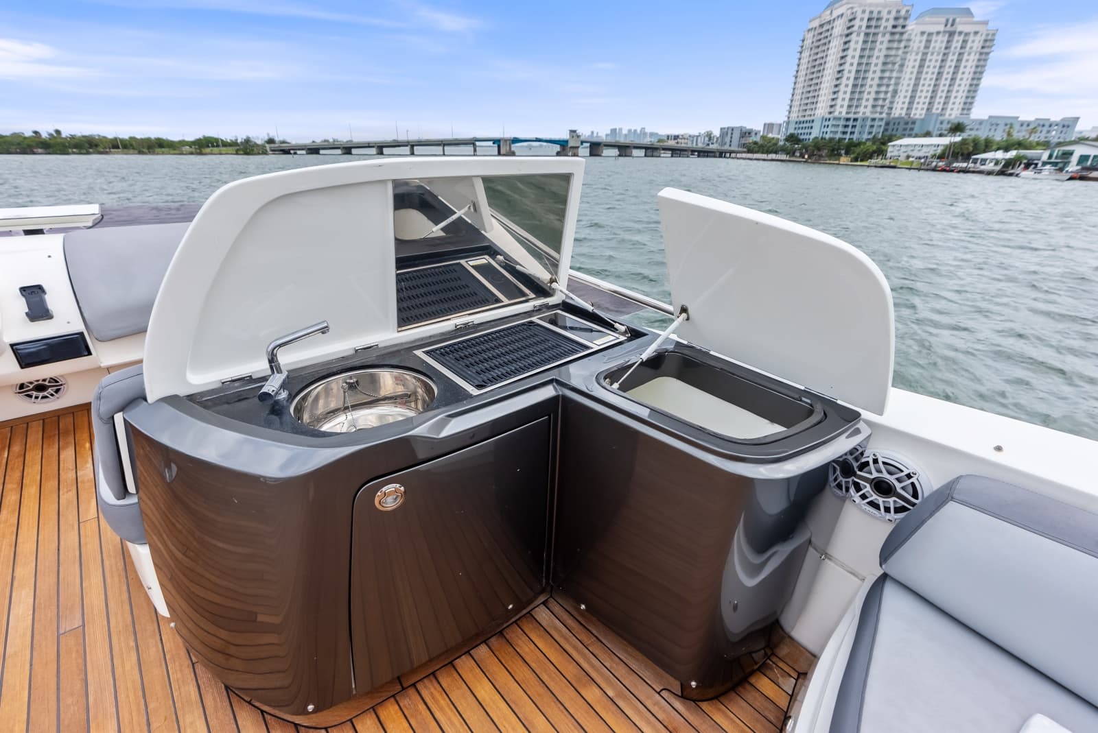 2014 Princess S72