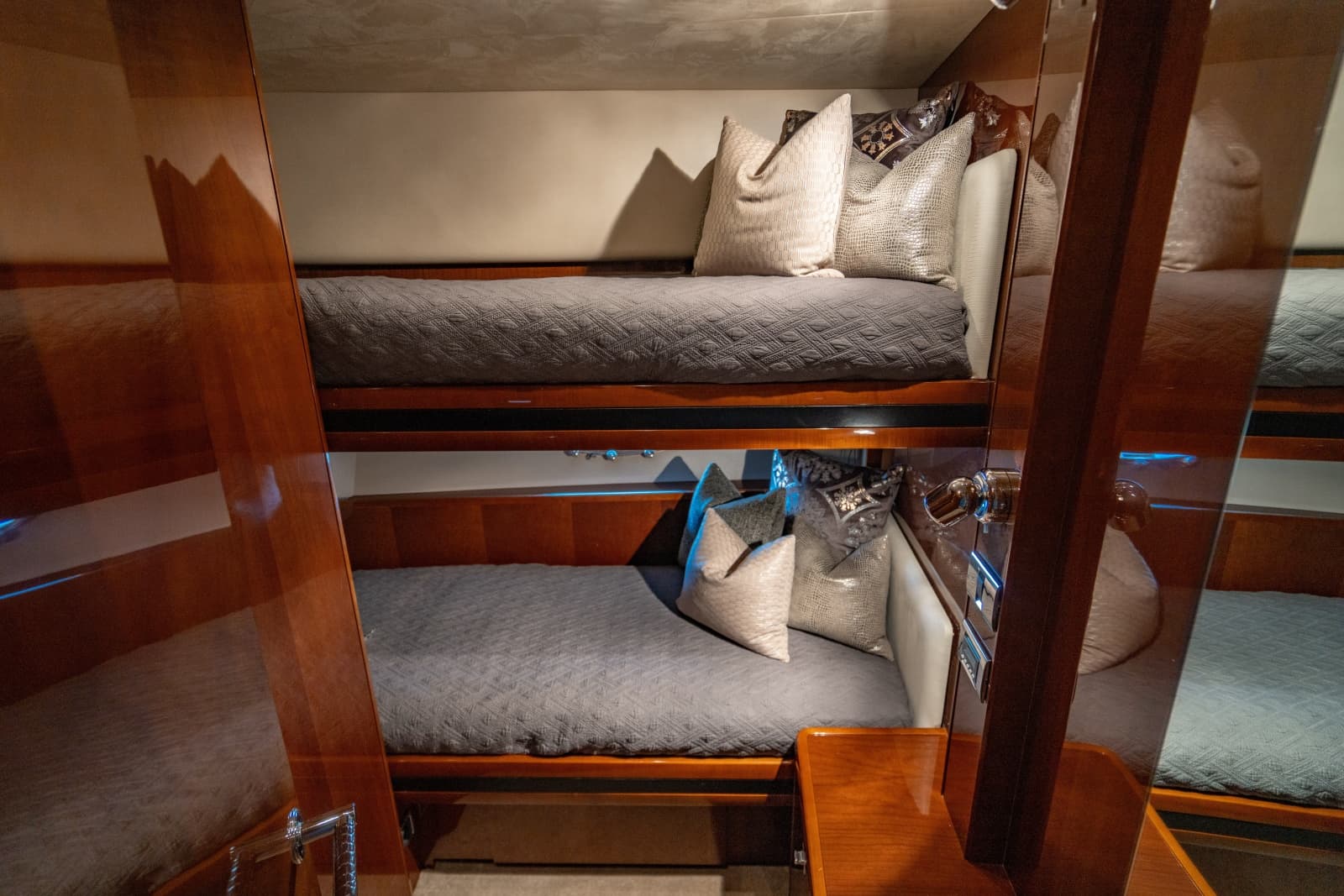 2010 Princess 95 M/Y