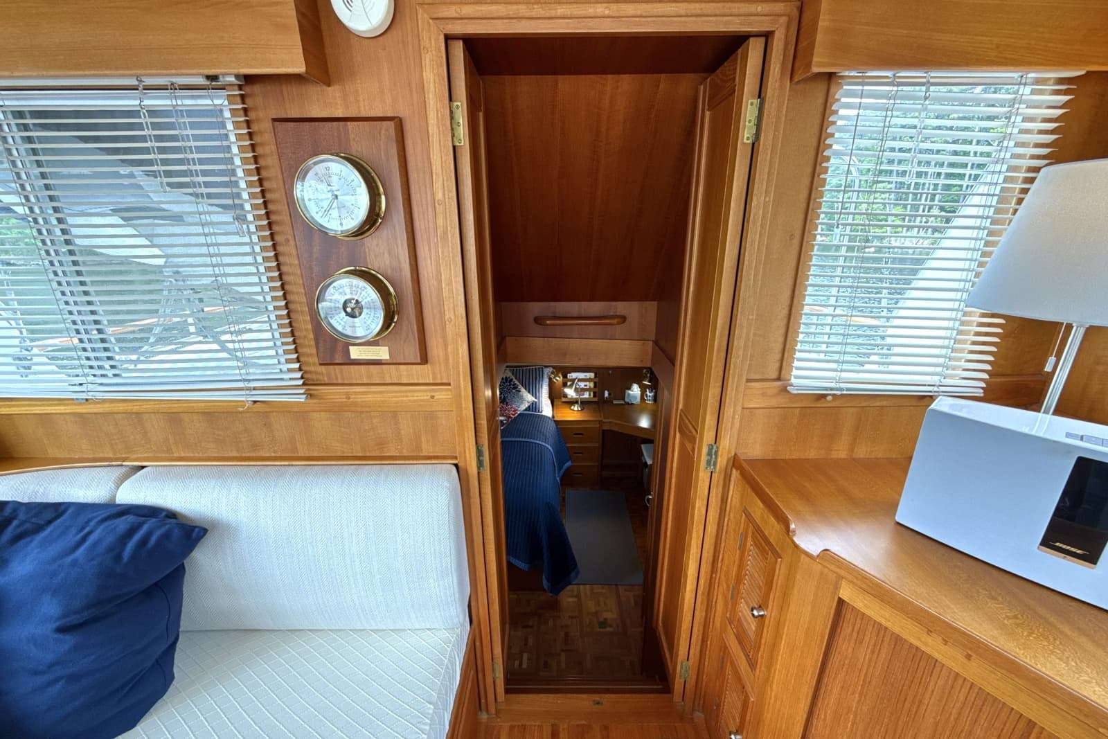 Aft Companionway
