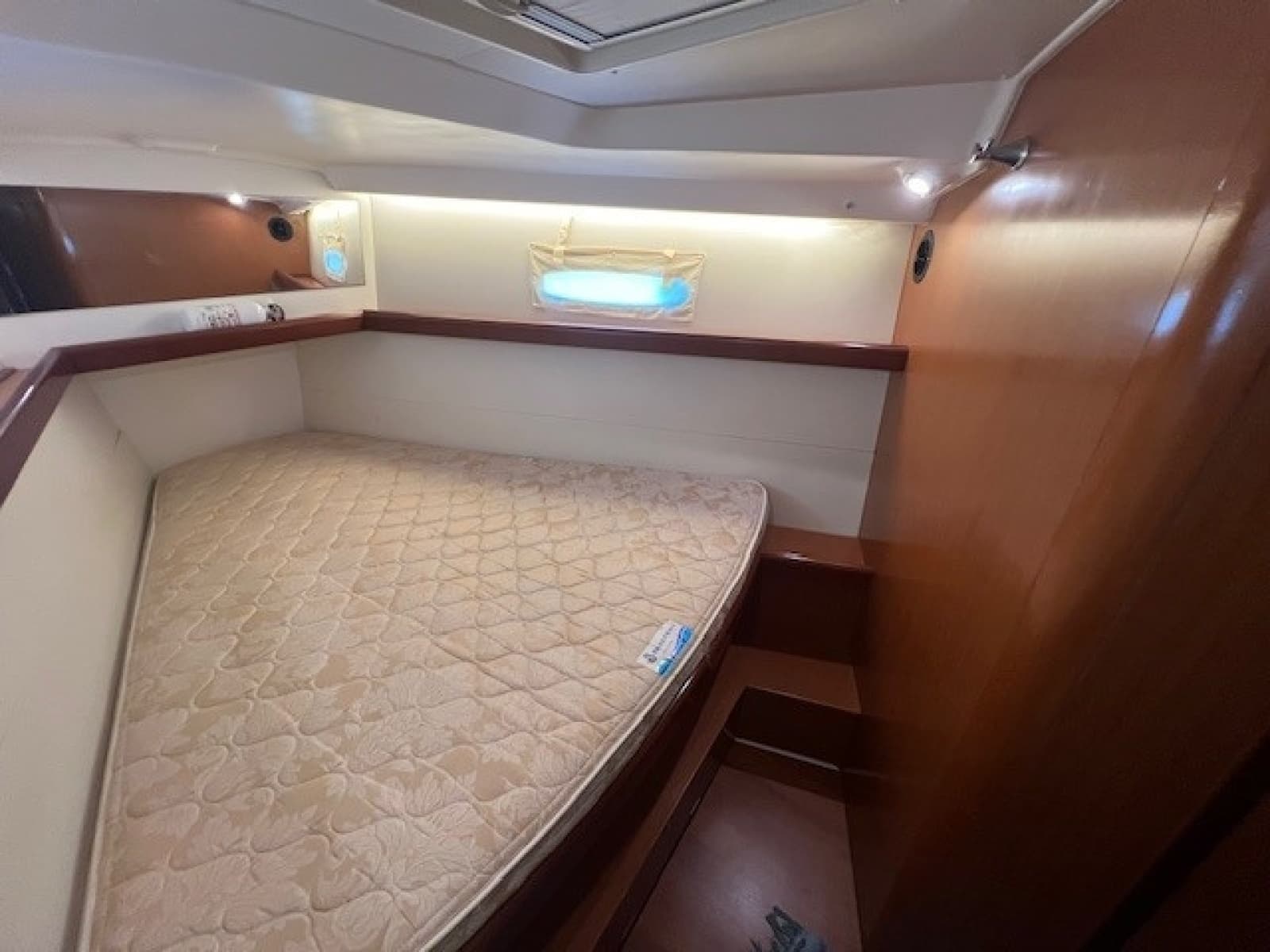 2009 Beneteau Oceanis 43