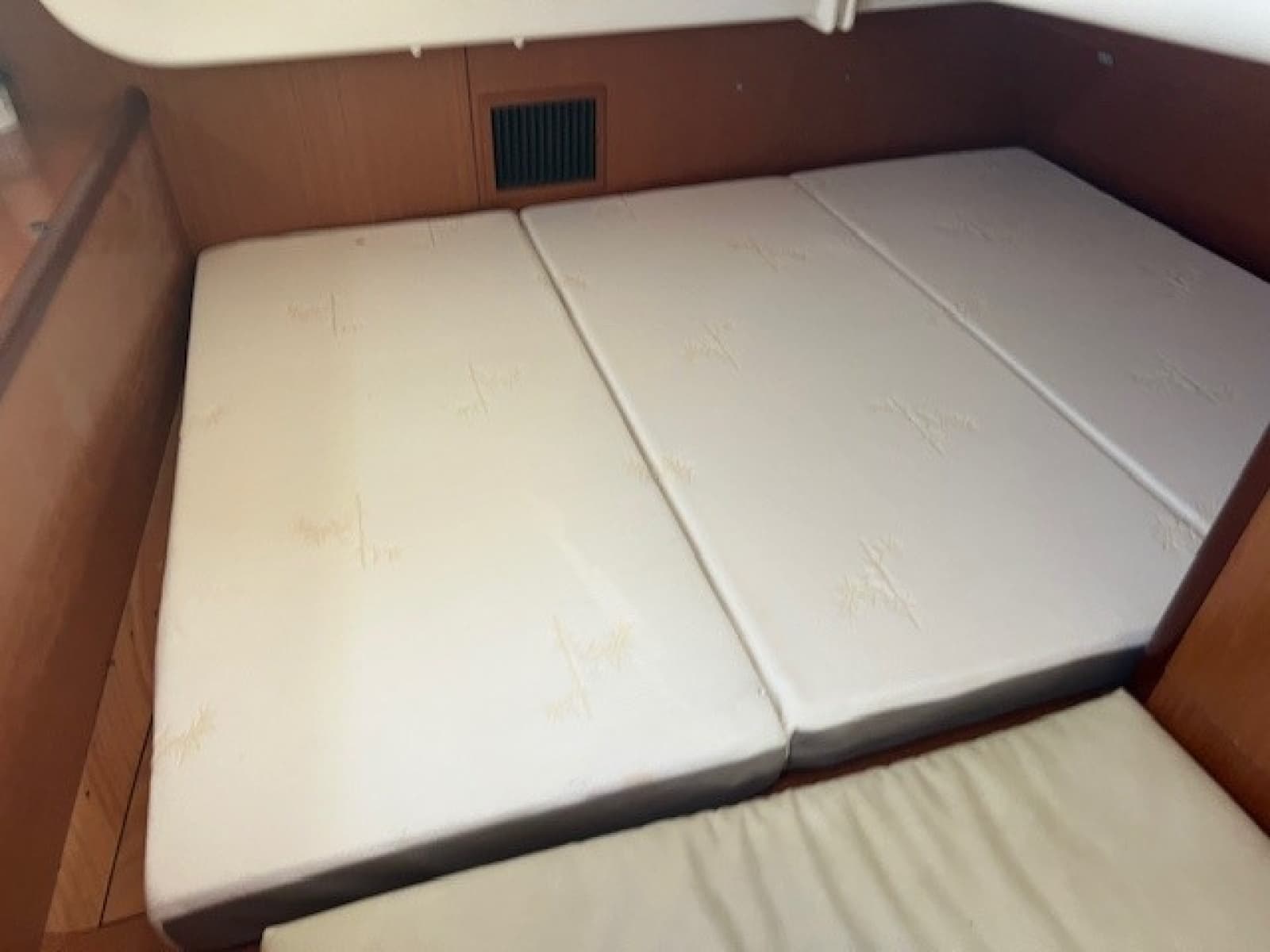 2009 Beneteau Oceanis 43