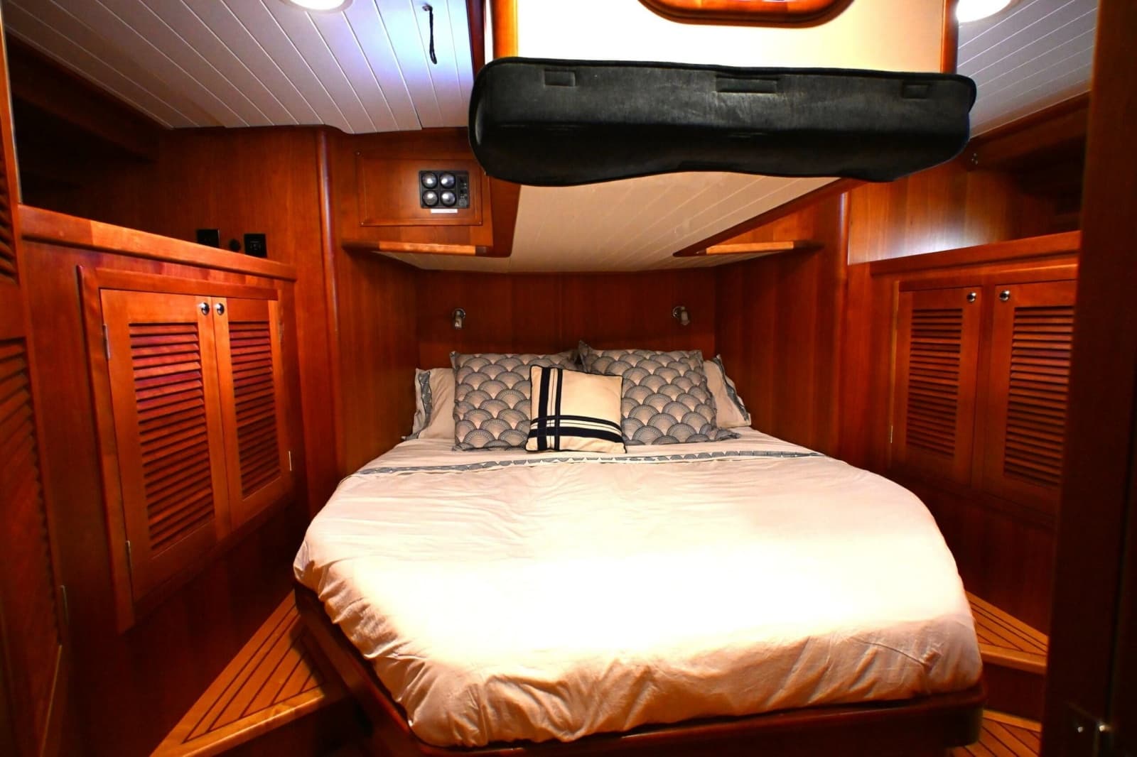 2006 Waterline 50