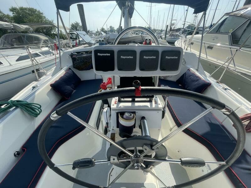 1991 Hunter 36 Vision