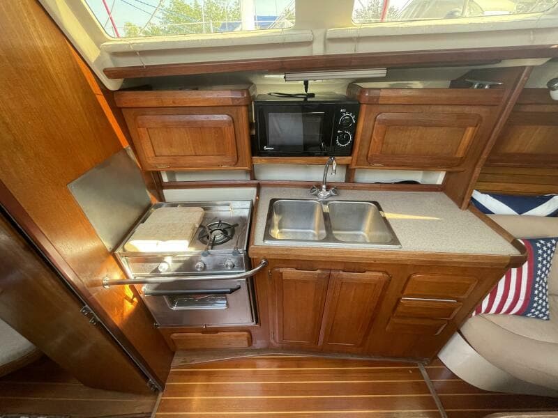 1991 Hunter 36 Vision