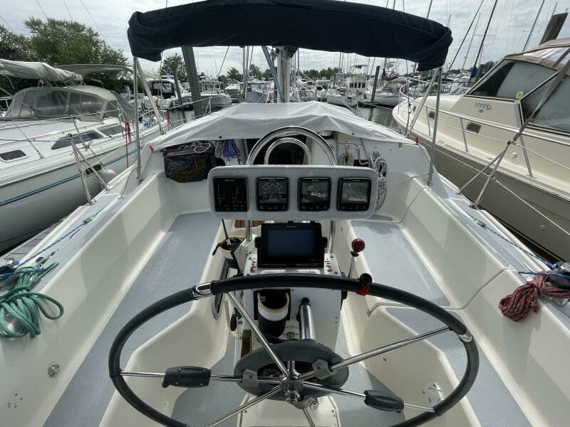 1991 Hunter 36 Vision