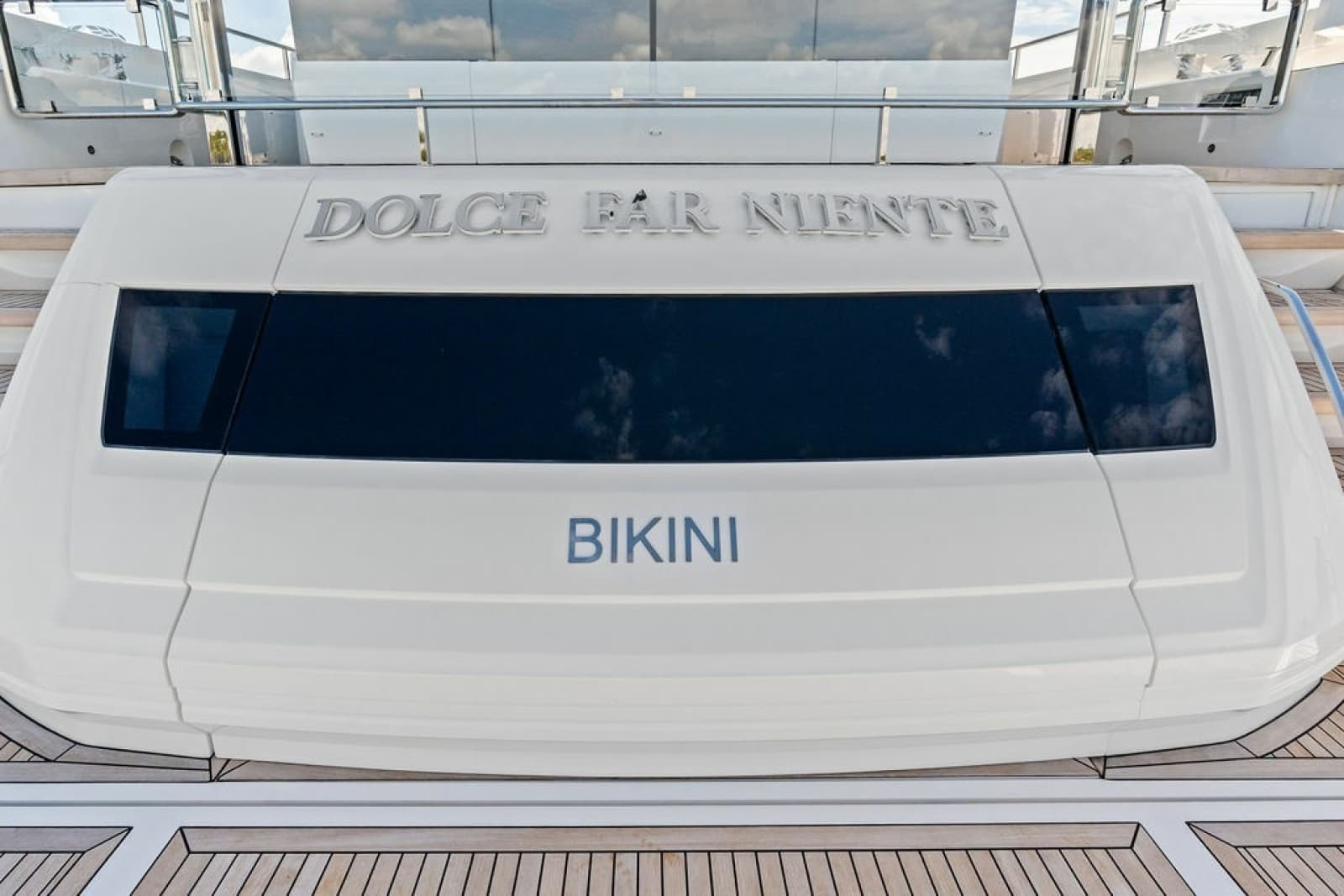 2026 Sunseeker 88 Yacht