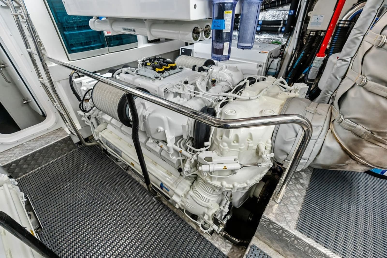 2026 Sunseeker 88 Yacht