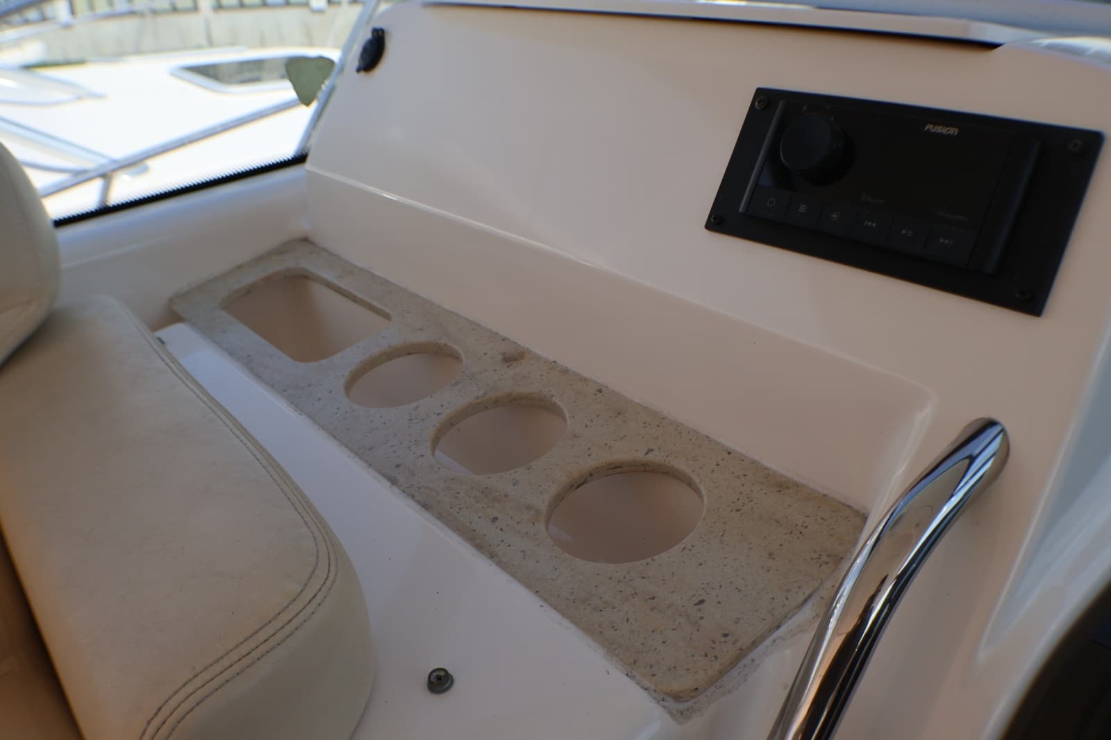 2009 Tiara Yachts 3500 Sovran