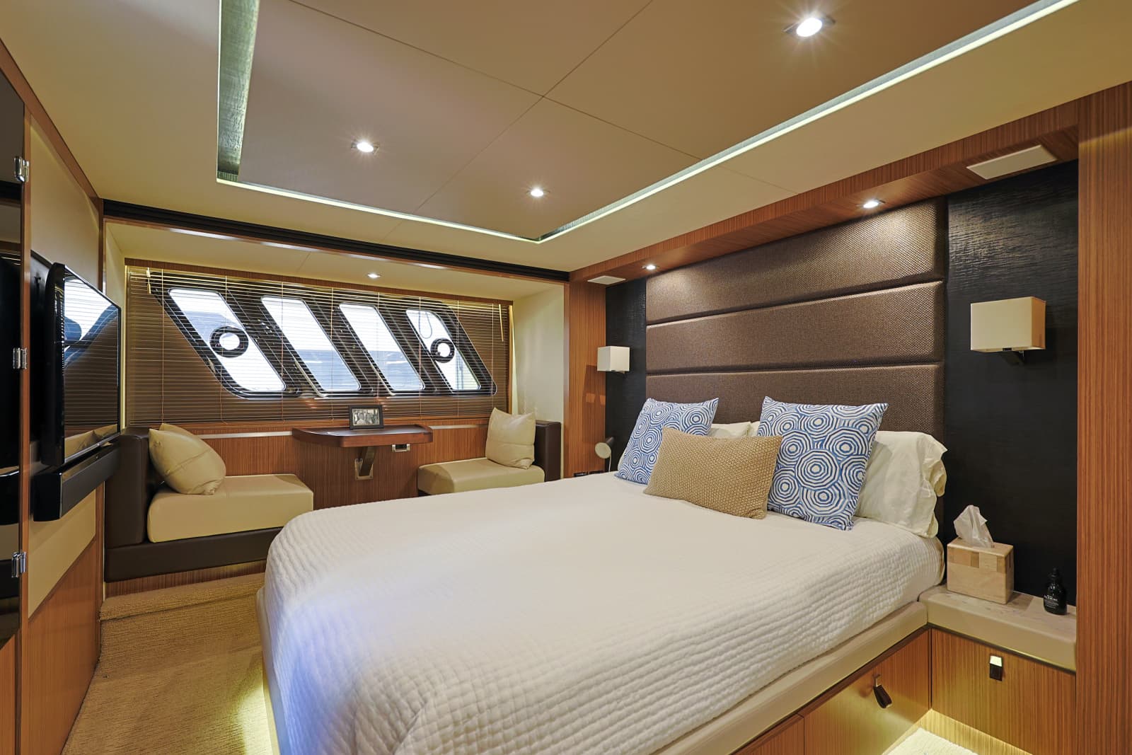2017 Sea Ray L650 Fly
