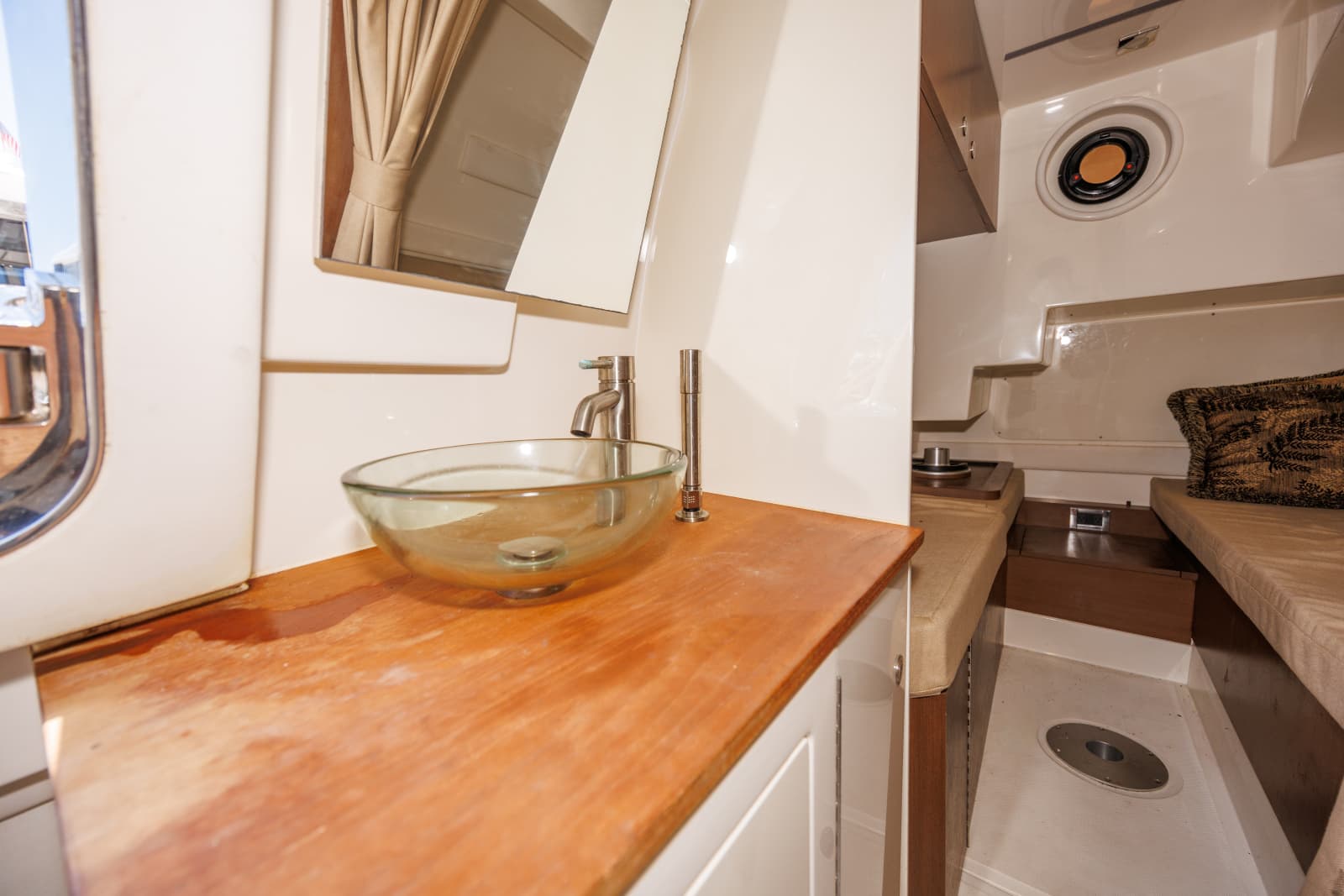 2017 Sea Ray L650 Fly