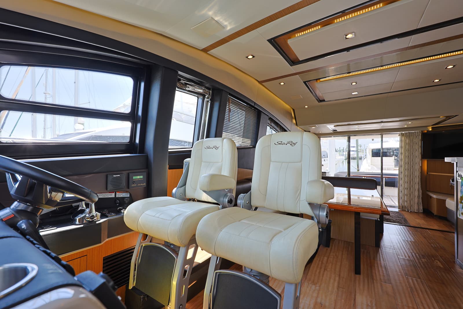 2017 Sea Ray L650 Fly