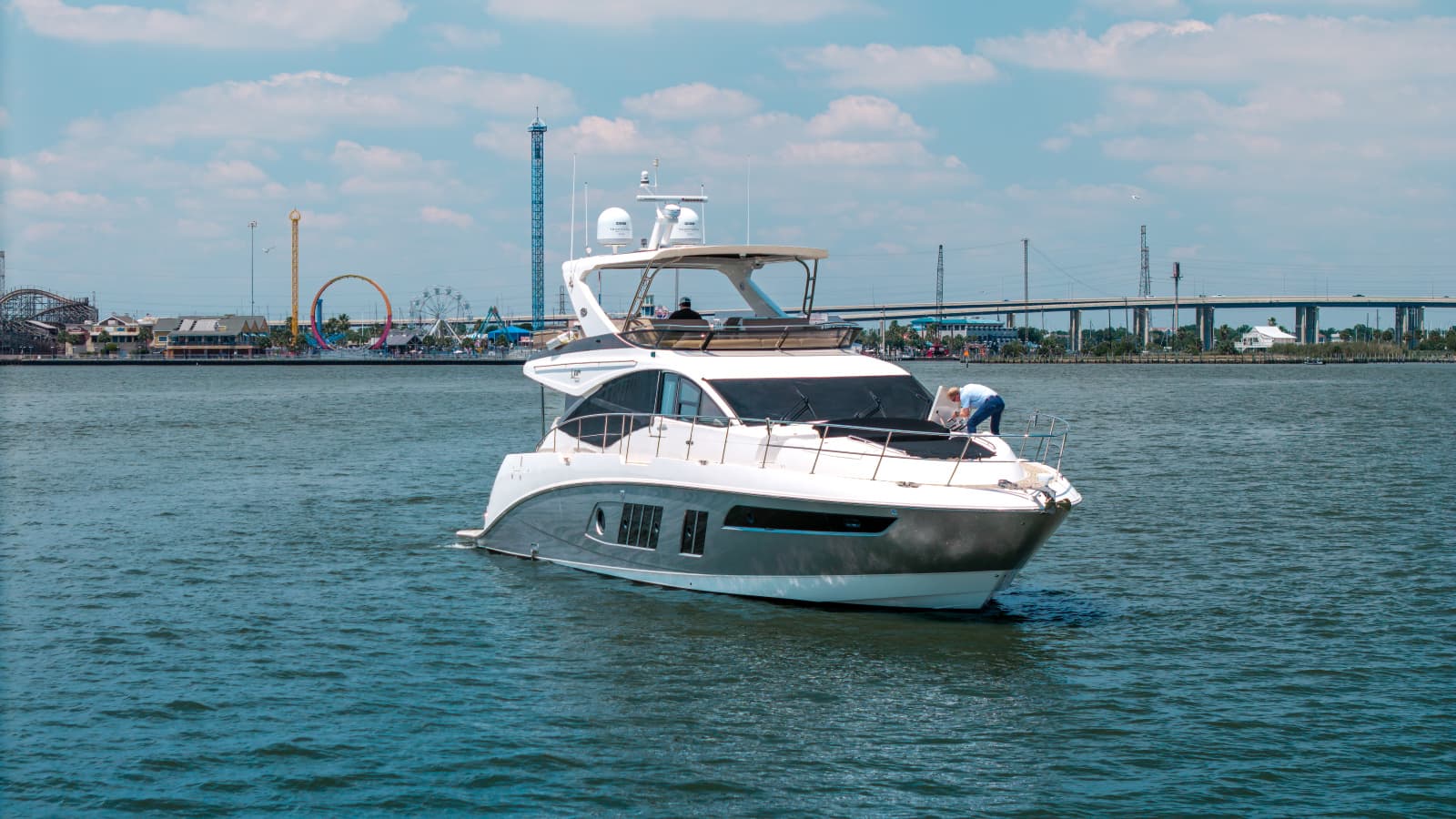 2017 Sea Ray L650 Fly