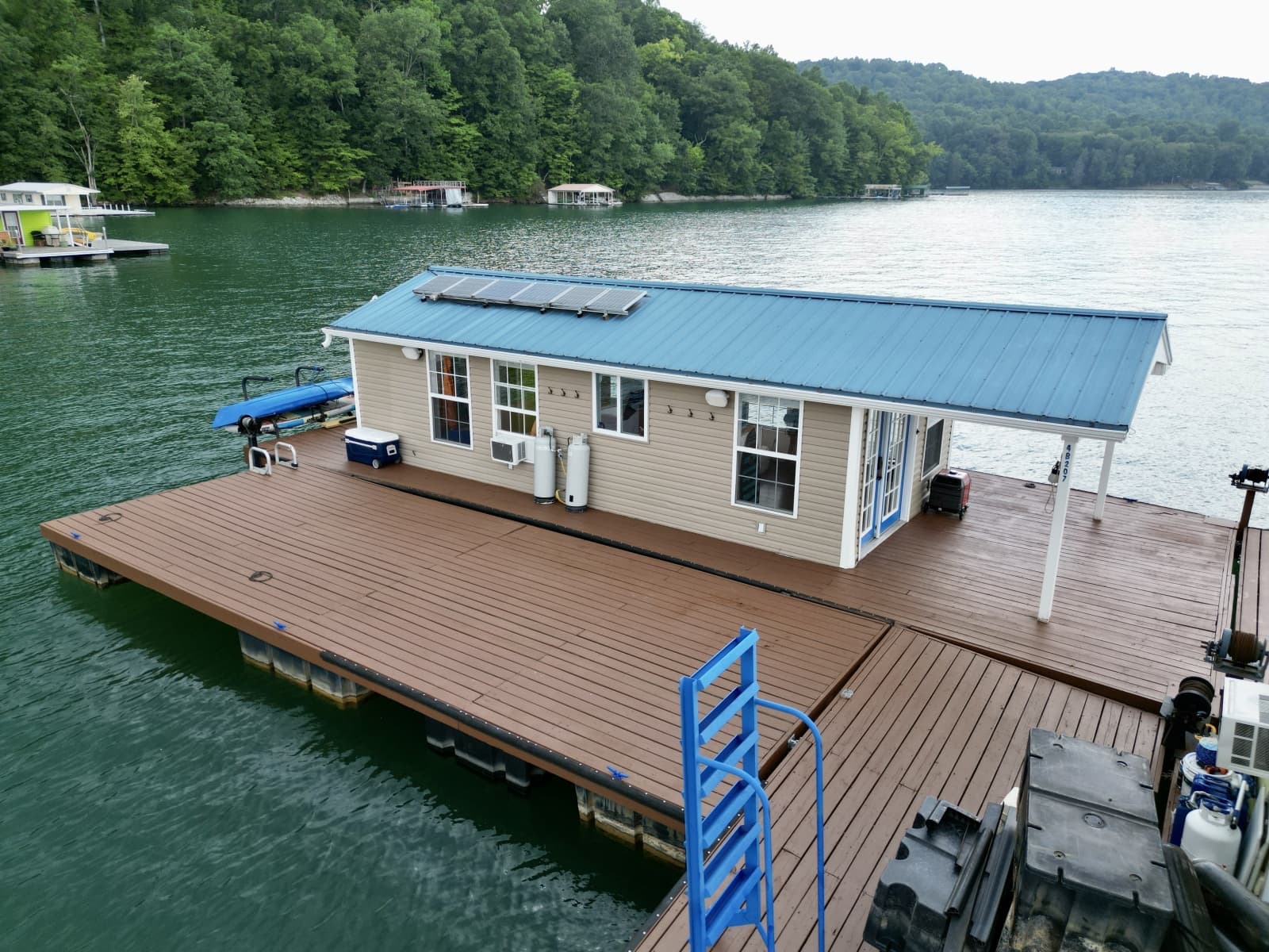 2008 Custom 13 x 29 Floating Cabin Approx 377sqft