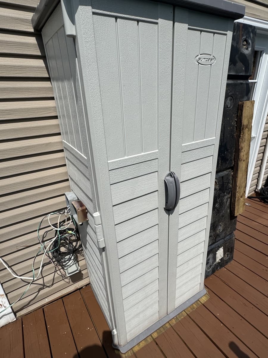 2008 Custom 13 x 29 Floating Cabin Approx 377sqft