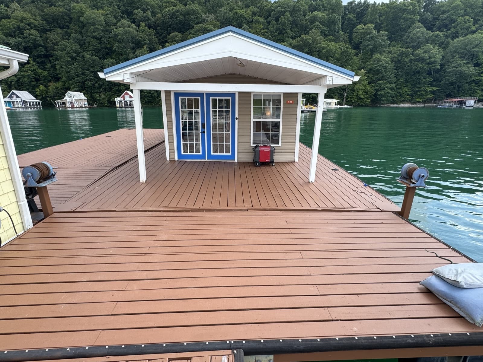 2008 Custom 13 x 29 Floating Cabin Approx 377sqft
