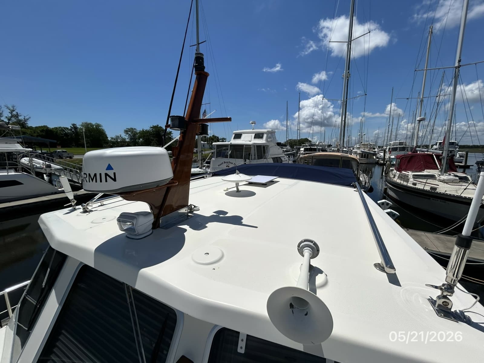 43' Menorquin cabin top
