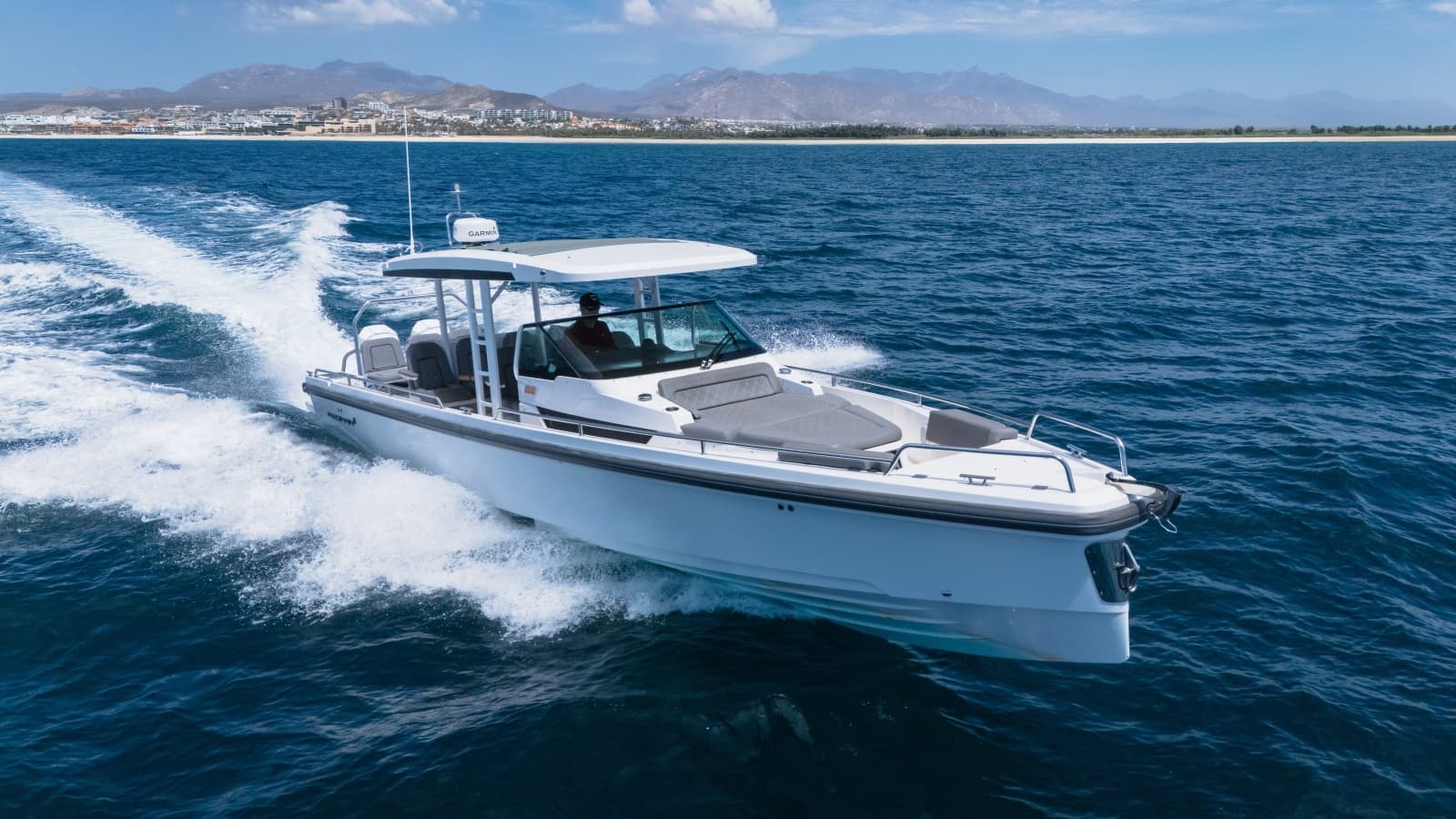 2020 Axopar 37 Sun Top
