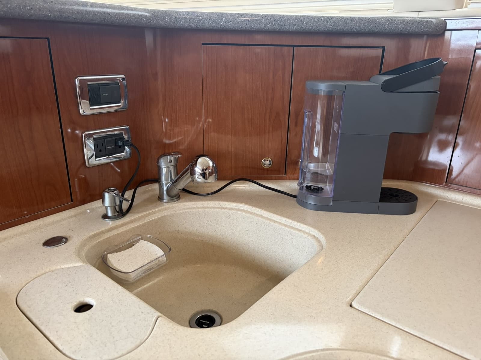 2002 Sea Ray 480