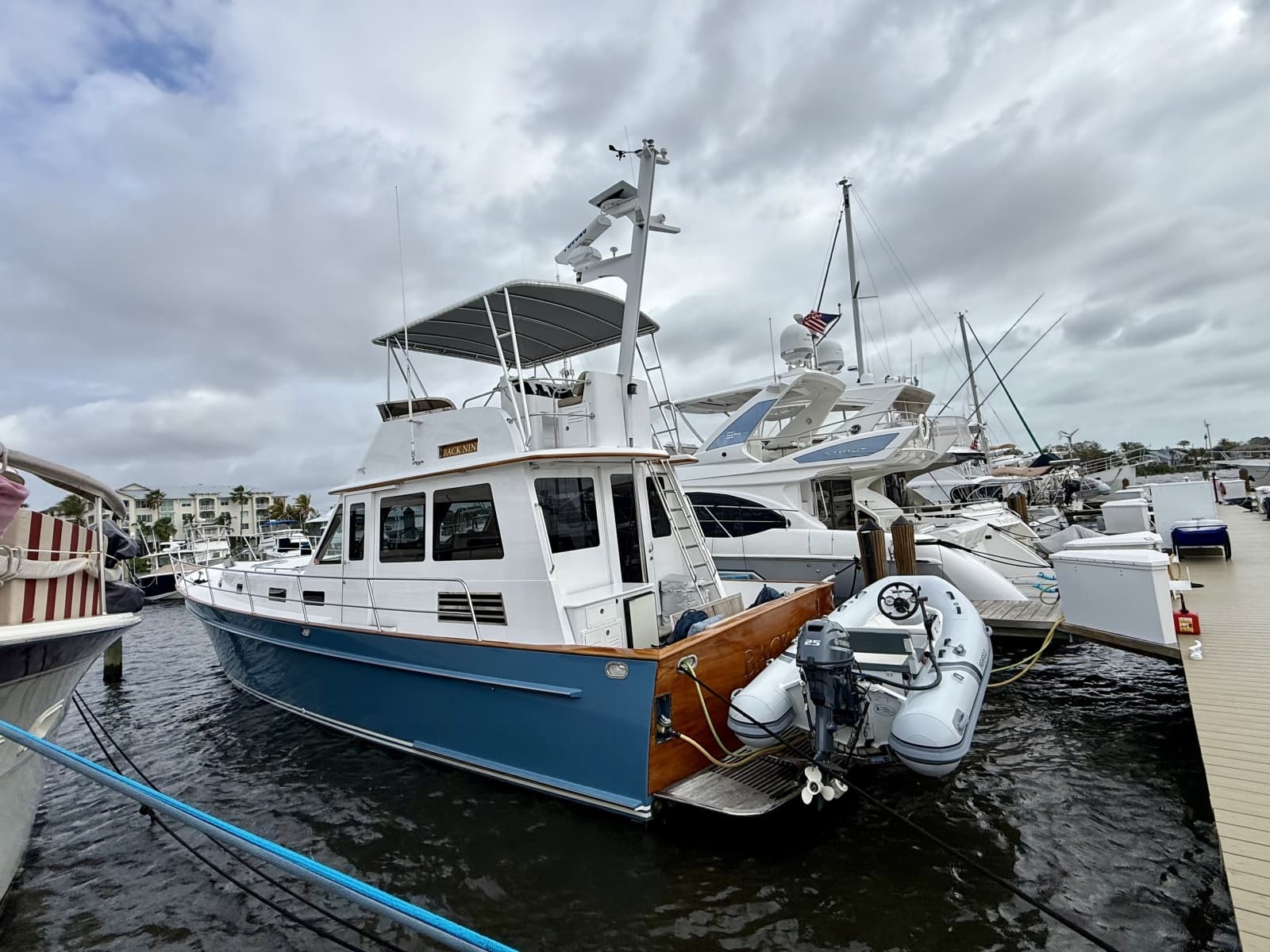 2002 Legacy Yachts 52