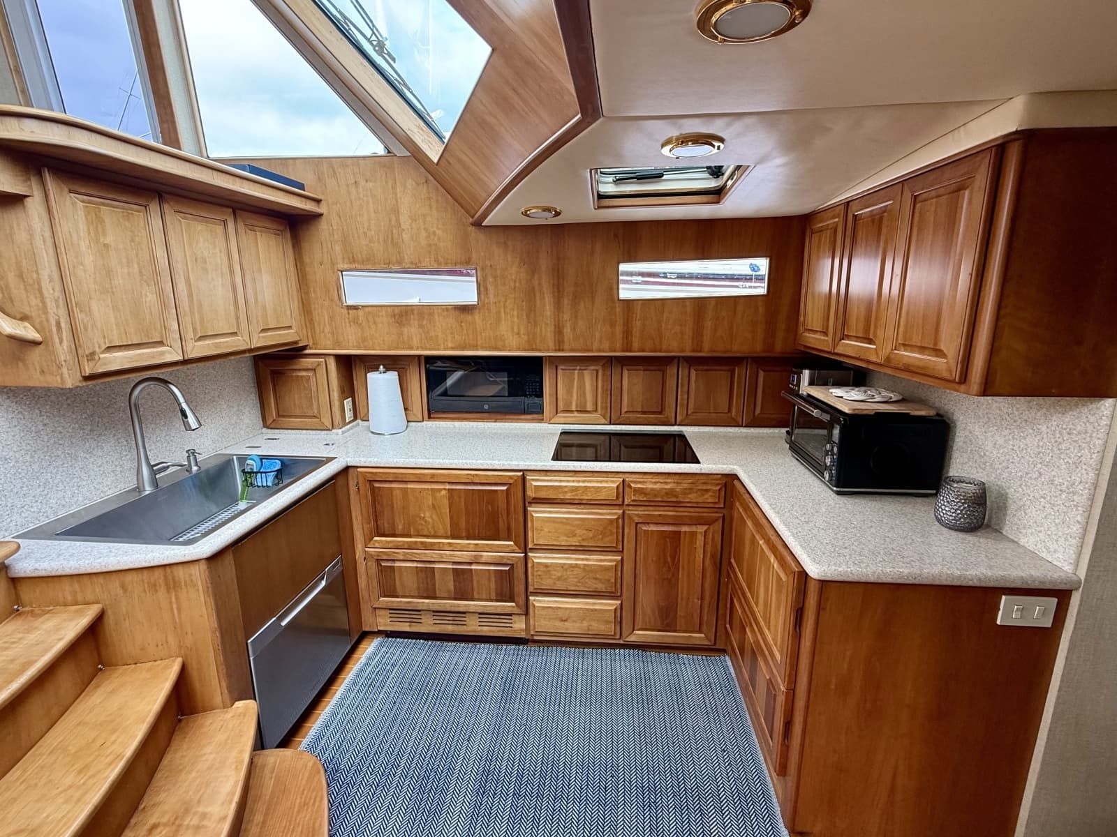 2002 Legacy Yachts 52