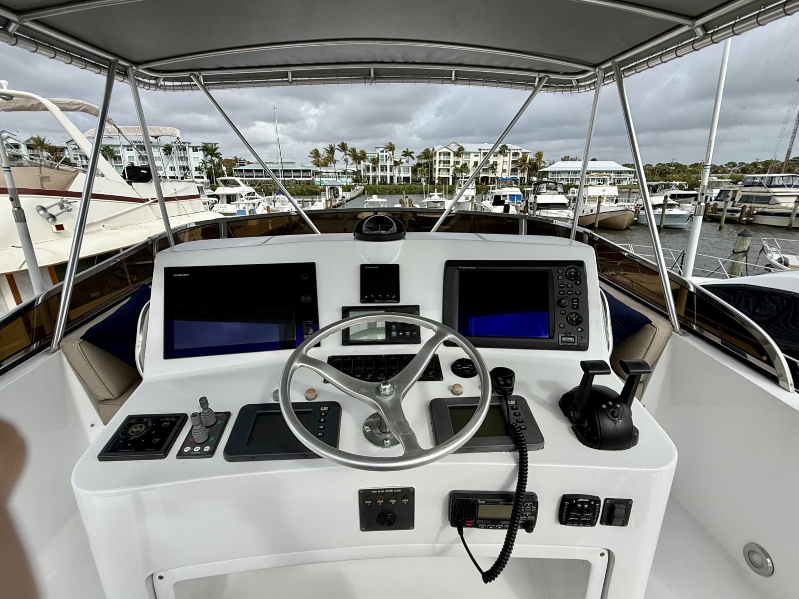 2002 Legacy Yachts 52