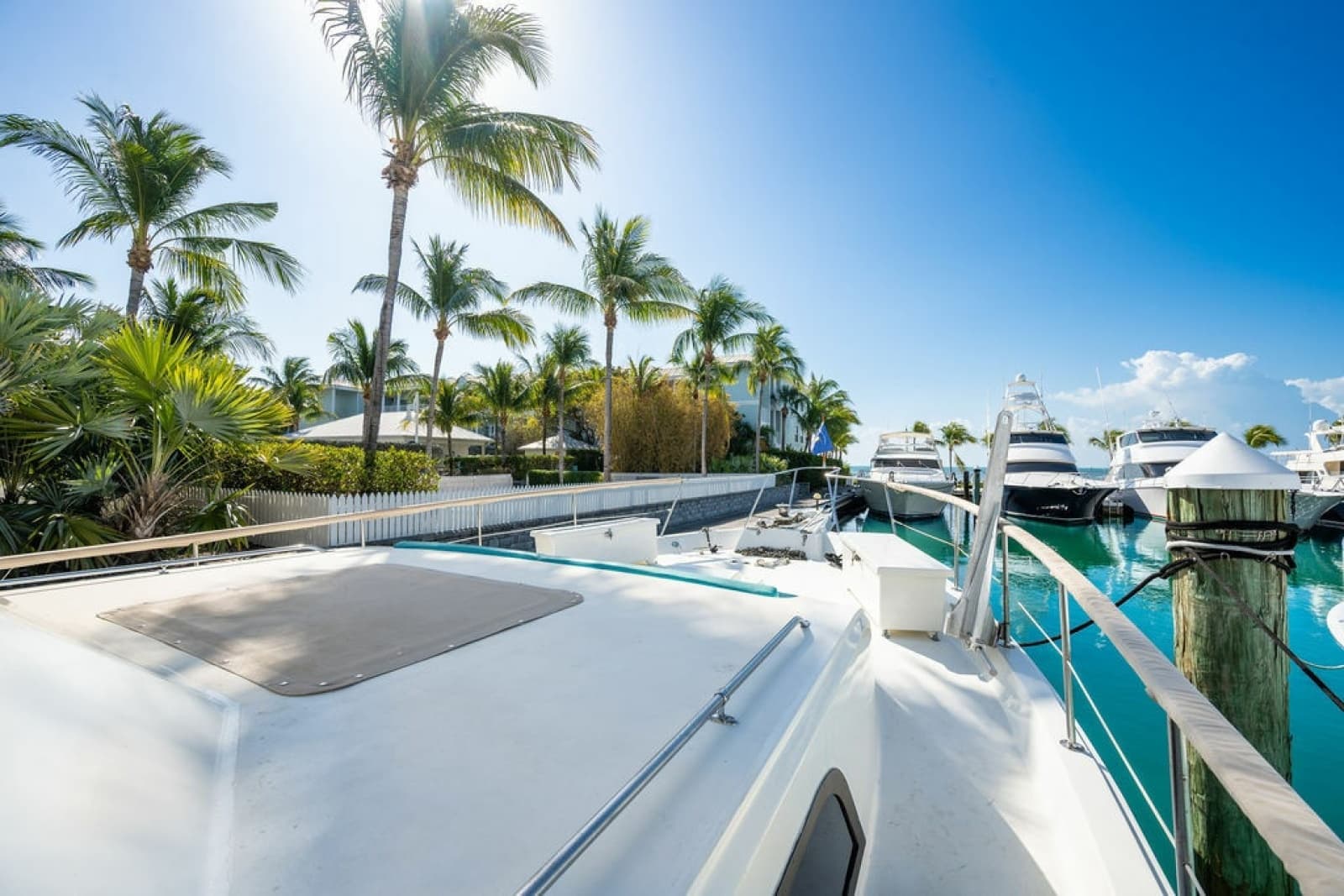 1979 Hatteras Yacht Fish