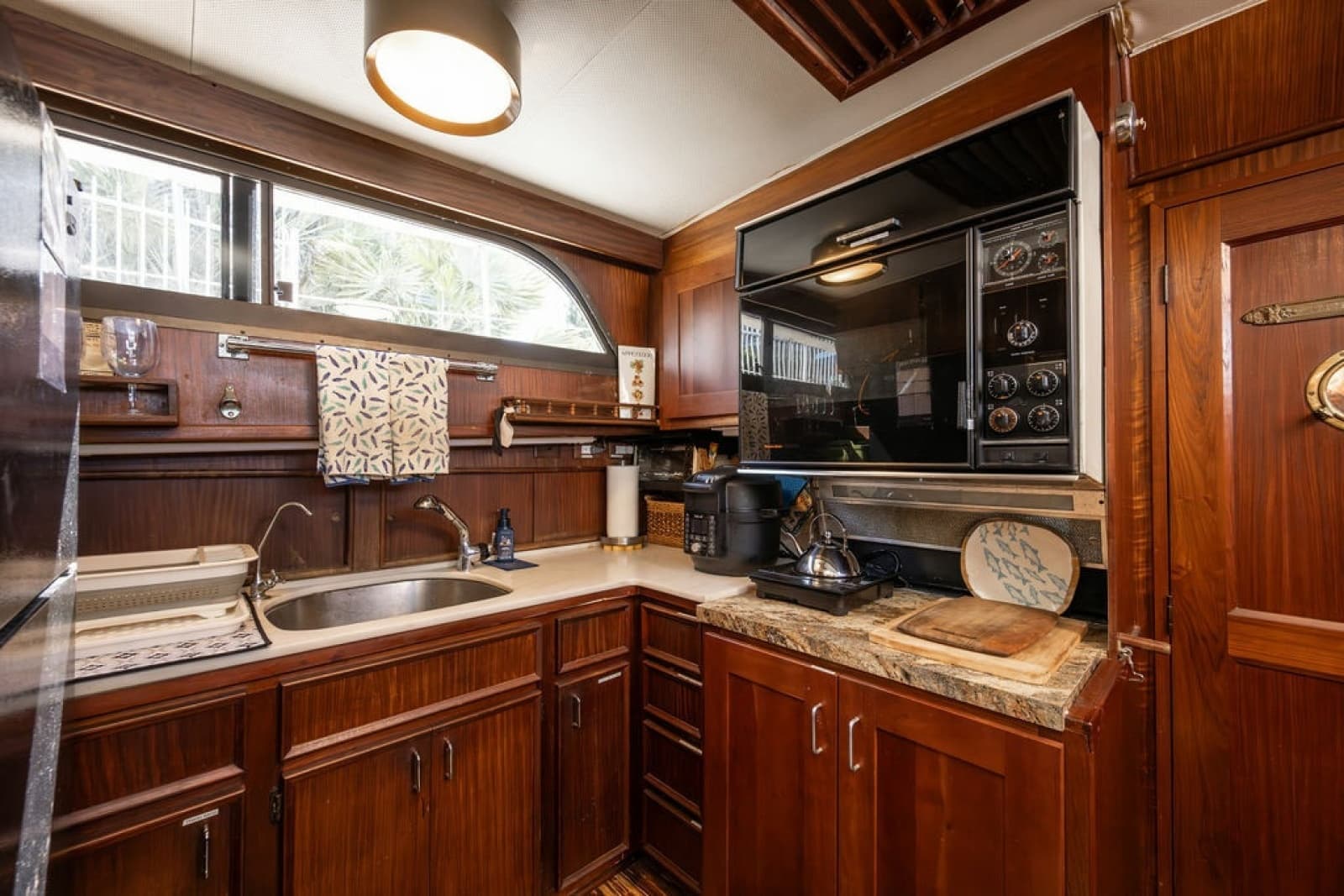 1979 Hatteras Yacht Fish