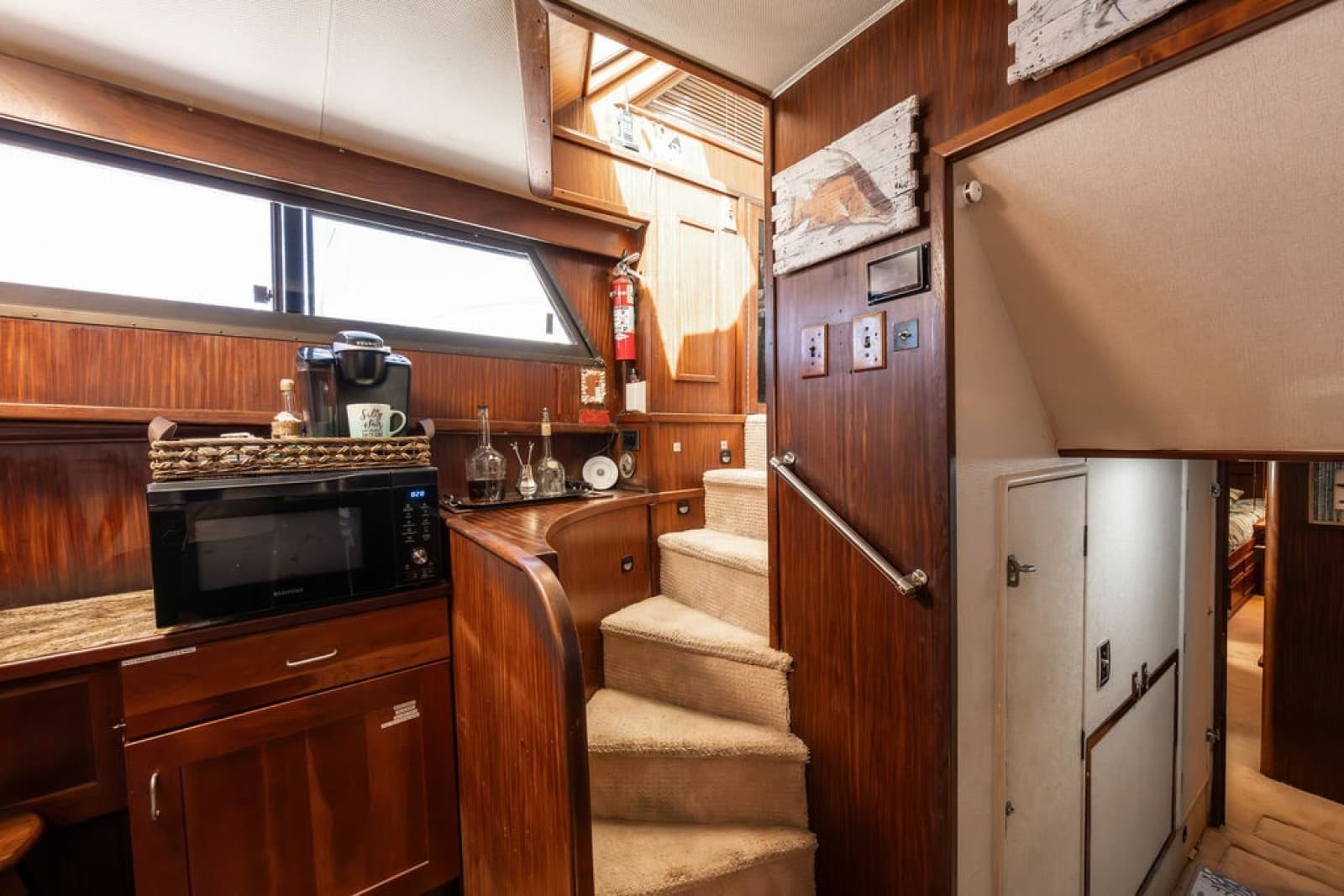 1979 Hatteras Yacht Fish